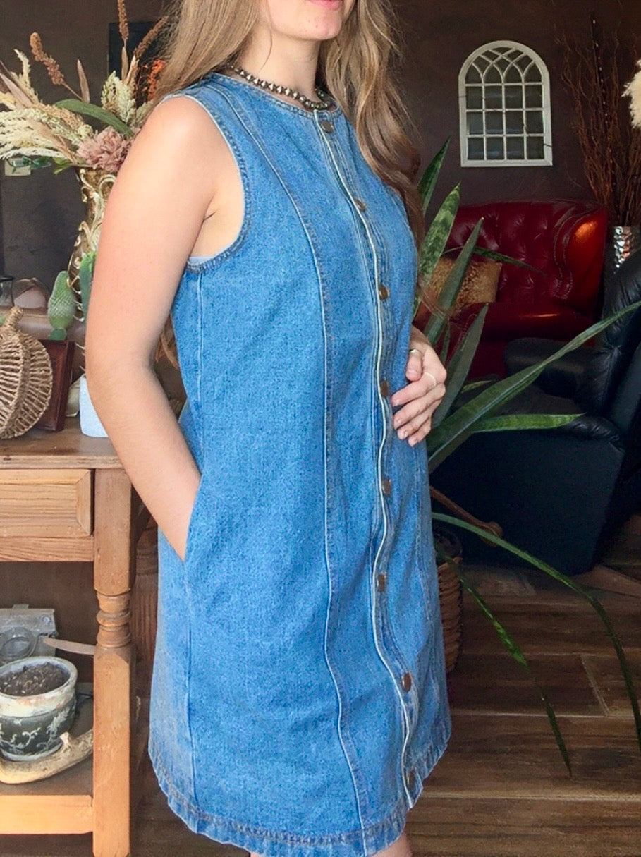 Sleeveless Round Neck Button Down Dress